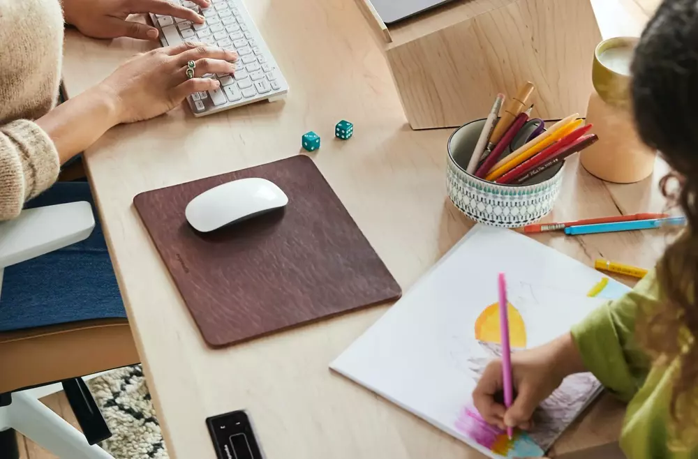 employee doing flexible working small